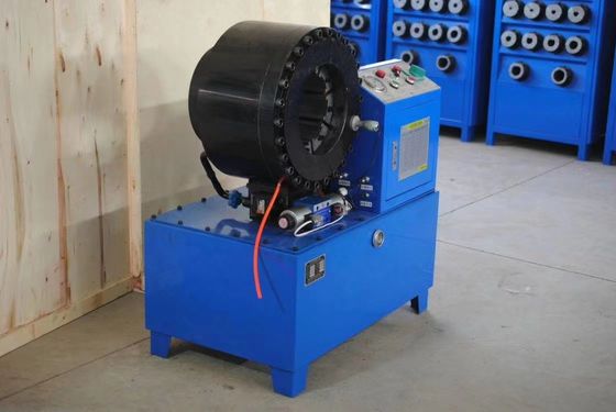 ไฮดรอลิก 4 นิ้ว 4-102 มม 4 ชั้น Hose ขนาดใหญ่ อุตสาหกรรม Braided Hose Crimping Machine 4 kw โครงสร้างคอมแพคต์