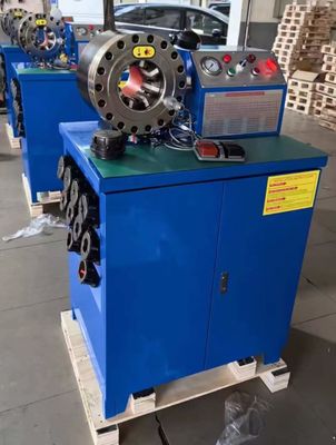 6-51mm พลังงานไฟฟ้า 220v / 240v / 380v / 415v เครื่องบดเชือกยาง 600T เครื่องบดแรงขนาด 860 * 640 * 1300 มม