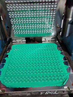 ราคาดี สีเขียว NBR / FKM / FFKM ยาง O แหวน OEM / ODM การพิมพ์การกดด้วยความต้านทานน้ํามันที่ดี 16-30 N / mm ความแข็งแรงในการฉีกขาด ออนไลน์