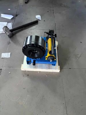 1 นิ้ว 6-25 มิลลิเมตร 1/4 ถึง 1 นิ้ว พกพาคู่อุปกรณ์ Crimping ท่อระบายน้ํา / เครื่อง Crimping ท่อยาง 10pcs / H เครื่อง Crimper การติดตั้งท่อรถยนต์