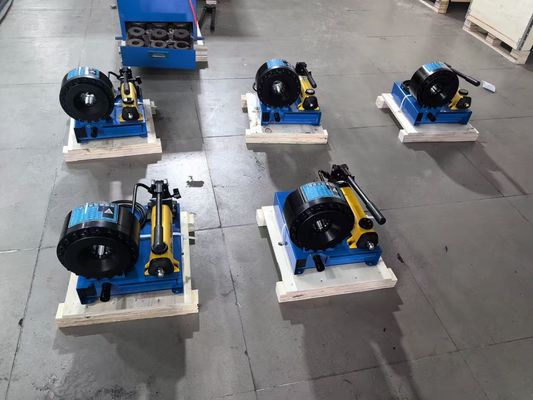 มหาสมัยและแม่นยํา 1 นิ้ว 6-25 มม มือไฮดรอลิก Hose Crimping Machine Hose Crimper 7 ตัดกับเหล็กความสอดคล้อง