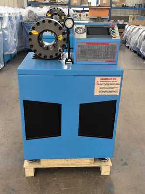 ฟ้าขนาด 2 นิ้วดีไซน์สวย 600T แรงจีบ สีฟ้าขนาดจีบถึง 2.5 นิ้วพร้อมเครื่องมือแม่พิมพ์ที่เปลี่ยนแปลงอย่างรวดเร็วเครื่องจีบท่อยางที่มีช่วง 6-51 มม. และแม่พิมพ์ที่เปลี่ยนได้ 10 ชิ้น