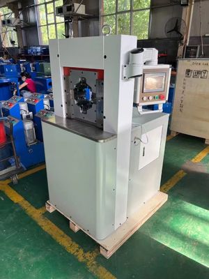 ราคาดี 1000*800*1630 มม แอค Hose Crimping Machine กับระบบควบคุม PLC การ Crimping ครั้งเดียว ออนไลน์