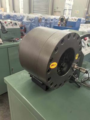 2 นิ้ว เทคโนโลยีใหม่ กระบวนการ Forging ไฮดรอลิก Hose Crimping Machine Hose Crimper