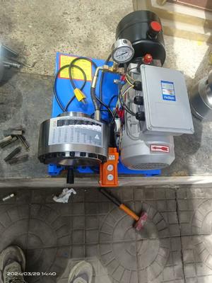ราคาดี 220V 7 Dies Dies Hydraulic Hose Crimging Machine พร้อมช่วงจีบ 1 นิ้วสำหรับท่อ 6-25 มม. ออนไลน์