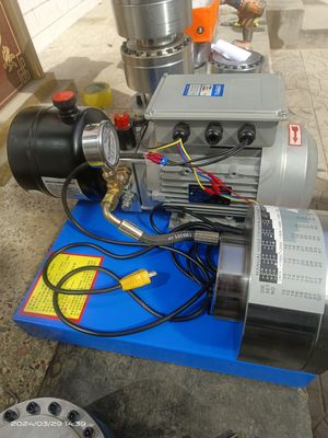 เครื่องอัดสายไฮดรอลิก 2.2 KW 220V พร้อมช่วงการอัด 1/4 นิ้ว ถึง 1 นิ้ว สำหรับสายยางขนาด 6-25 มม. และแม่พิมพ์ 7 ชิ้น