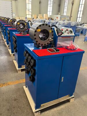 ราคาดี ขนาดการจีบสีน้ำเงินขนาด 2” ถึงเส้นผ่านศูนย์กลางท่อภายใน 2.5 นิ้ว เครื่องจีบท่อยางแรงขนาดใหญ่ 600T ที่มีช่วง 6-51 มม. และแม่พิมพ์ที่เปลี่ยนได้ 10 ชิ้นพร้อมเครื่องมือแม่พิมพ์ที่เปลี่ยนแปลงอย่างรวดเร็ว ออนไลน์