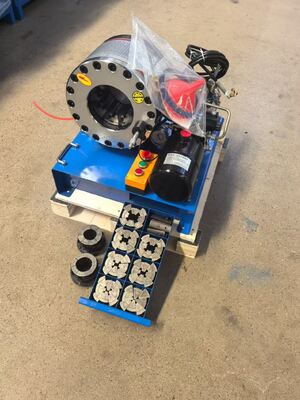 ราคาดี 12 V/24 V แรงดันไฟฟ้า Hydraulic Hose CRIMPING เครื่อง 600T CRIMPING FORCE 10 ตายและ 6-51 มม.สำหรับรถโหลด ออนไลน์